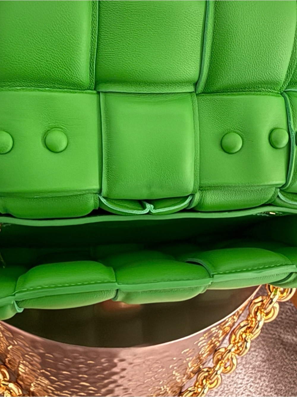 Bottega Veneta Chain Cassette Green Quilted Shoulder Bag with Gold Chain - Picture 5 of 10